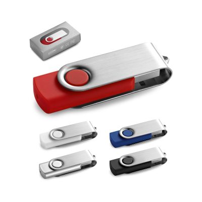 Pen Drive USB de 16 GB com acabamento em borracha e clipe em metal. Fornecida em caixa